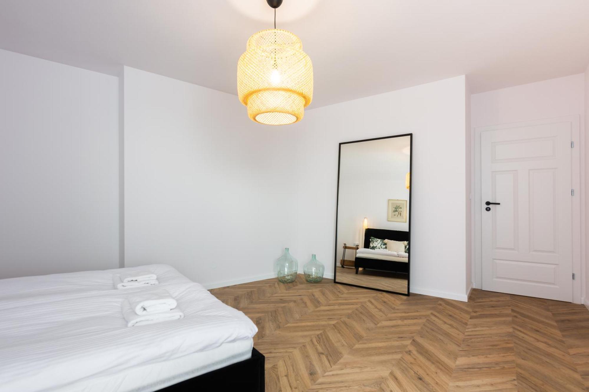 Neartopl Apartments Deluxe Vermelo Parking